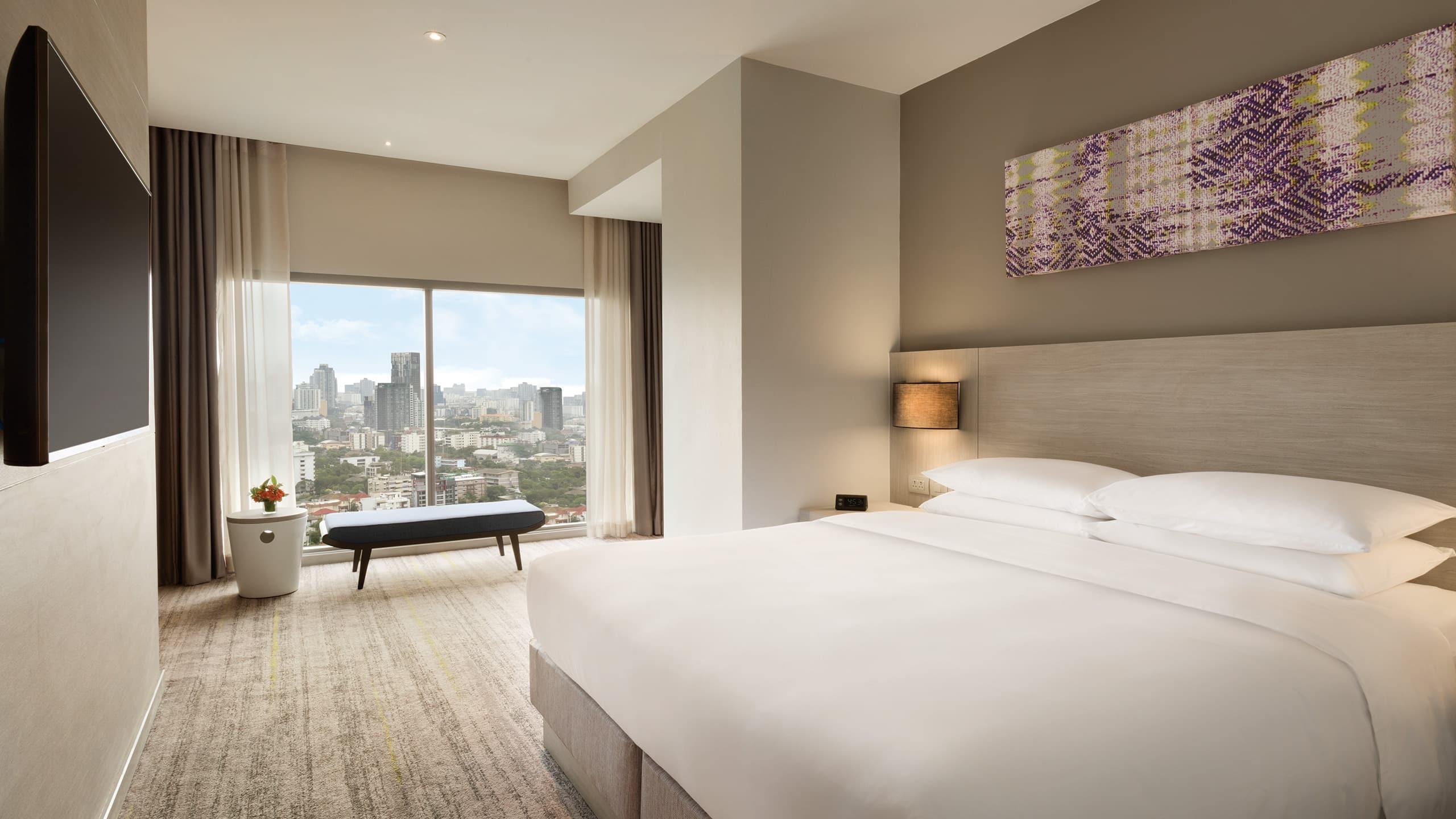 Hyatt Place Bangkok Sukhumvit 24 Otel Dış mekan fotoğraf